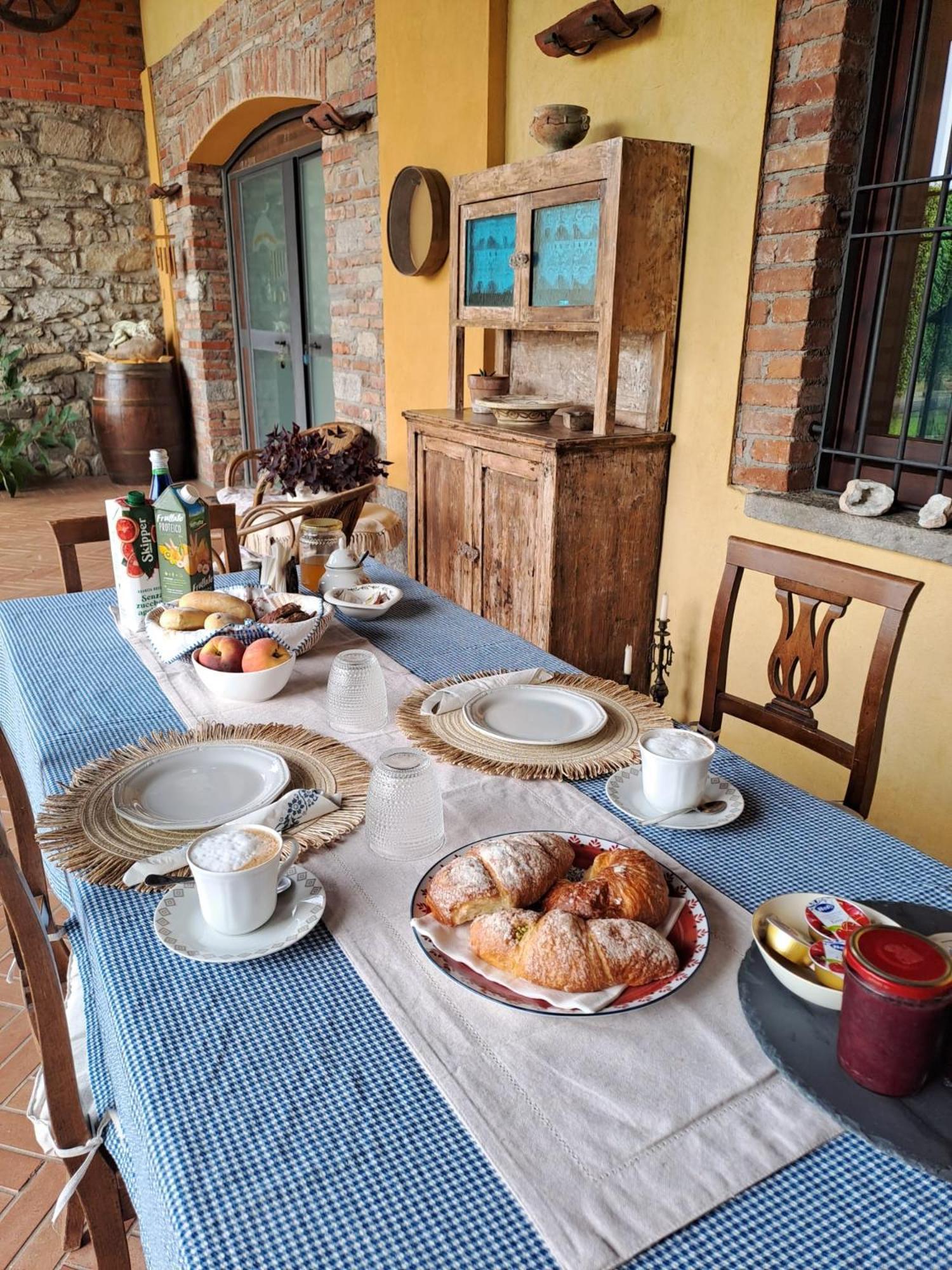 B&B Al Castello Casale Litta エクステリア 写真
