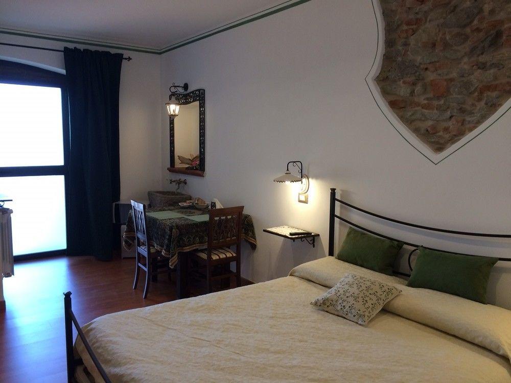 B&B Al Castello Casale Litta エクステリア 写真